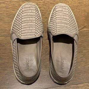 Vince Leather Snakeskin Shoes Size 6.5M